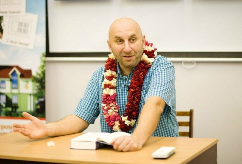 "А вы точно психолог": знаменитый "мозгоправ" Сатья Дас попал в скандальную ситуацию