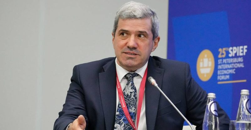 "Ахеджакова всё сильно драматизирует": Шахназаров раскрыл правду об увольнении актрисы