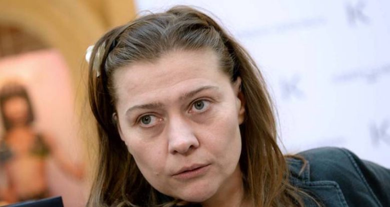 "Никогда к нему работать не пошла бы": Голубкина критикует Константина Богомолова