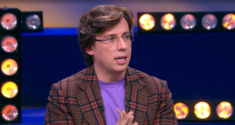 "Когда попросили вернуться на Первый канал": Галкин повеселил фанатов на яхте