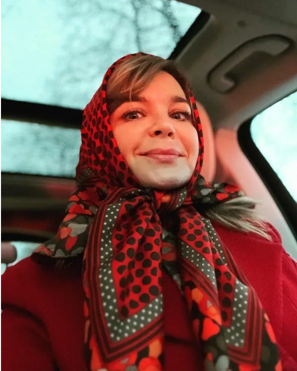 "Снова похудела": Ирина Пегова в спортивном костюме привлекла к себе внимание