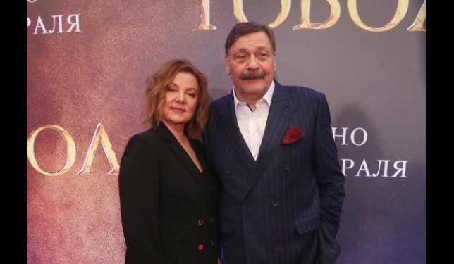 Объяснили, почему в МХТ их не любят: Назаров и Васильева назвали "вескую" причину