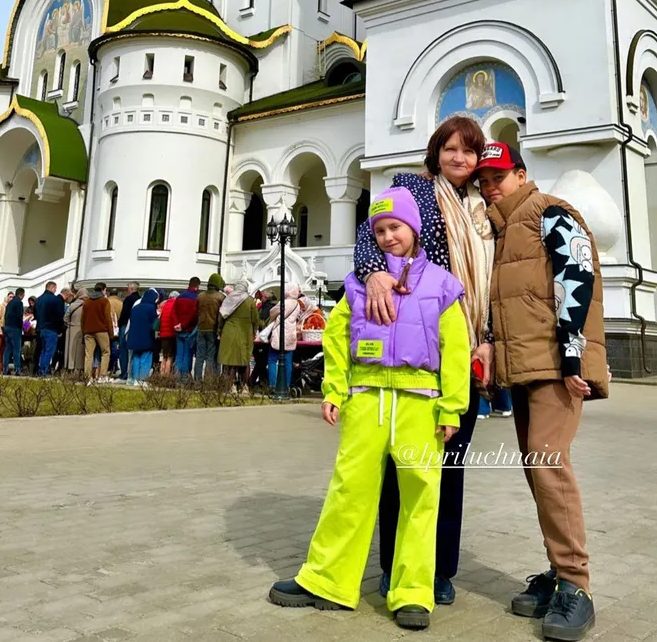 Беременная супруга Прилучного встретилась со свекровью и наследниками Павла от Муцениеце