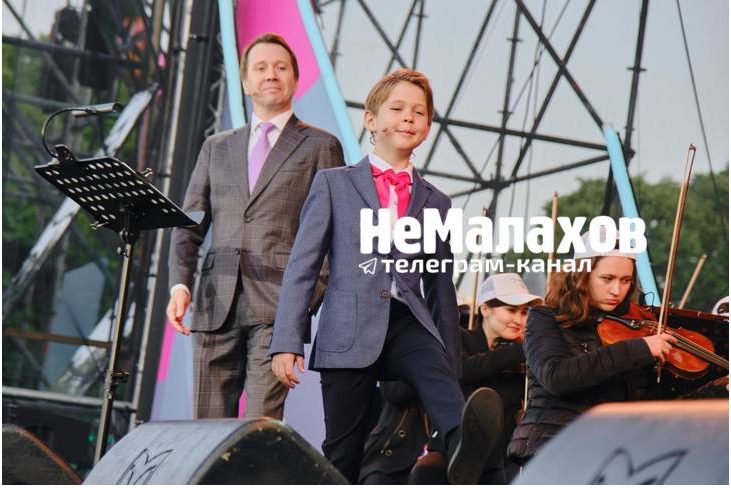 Как повзрослел и стал копией звездного отца: Евгений Миронов показал своего наследника