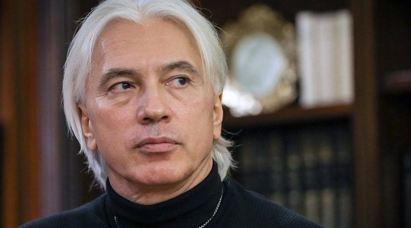 "Красавица с необычными кудрями и темноволосый красавец": как сейчас выглядят наследники Хворостовского