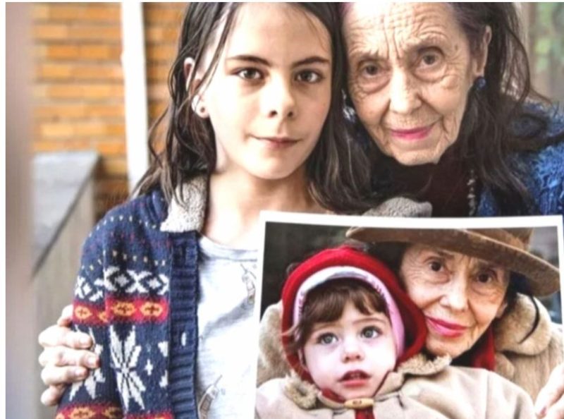 Она верила, что все получится, родив первенца в 66 лет: как выглядят мама с дочкой спустя 19 лет