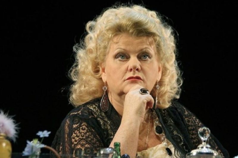 Помолодела на 10 лет, уже не 74 года: подписчики обсуждают похудевшую Ирину Муравьеву