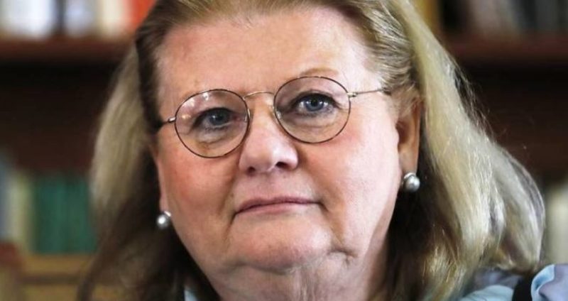 Помолодела на 10 лет, уже не 74 года: подписчики обсуждают похудевшую Ирину Муравьеву