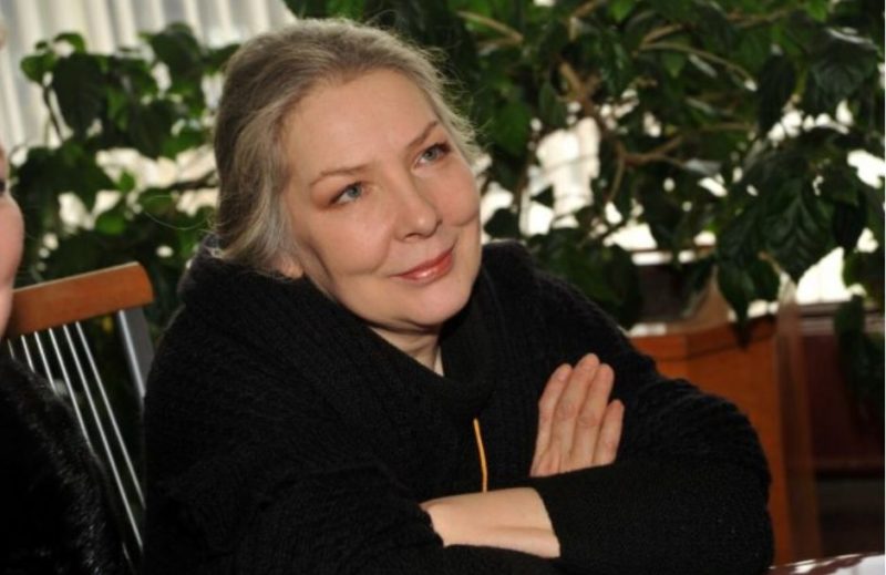 Потеряла двух супругов, сообщили, что мамой никогда не станет: Варя из "Места встречи" осталась одна