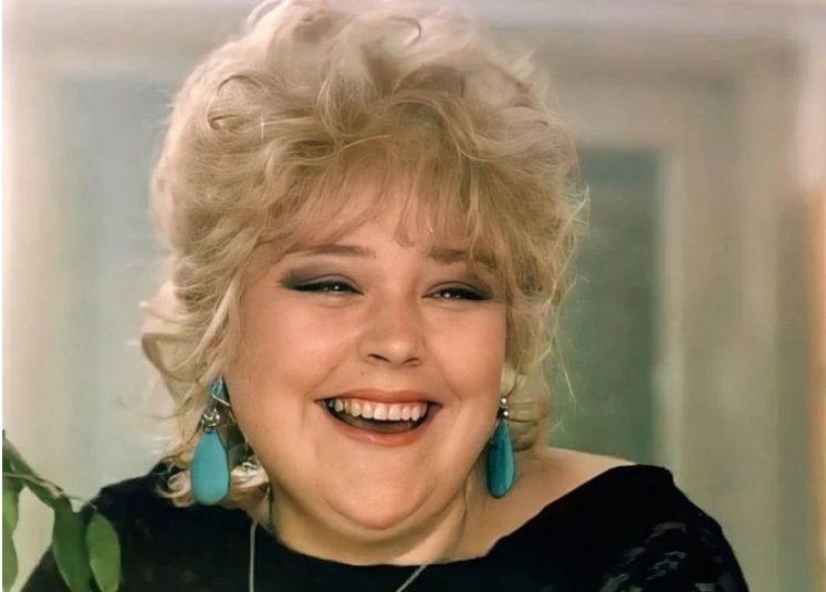 Покинула кино и уехала в деревню: в этой жительнице села довольно не легко узнать советскую звезду